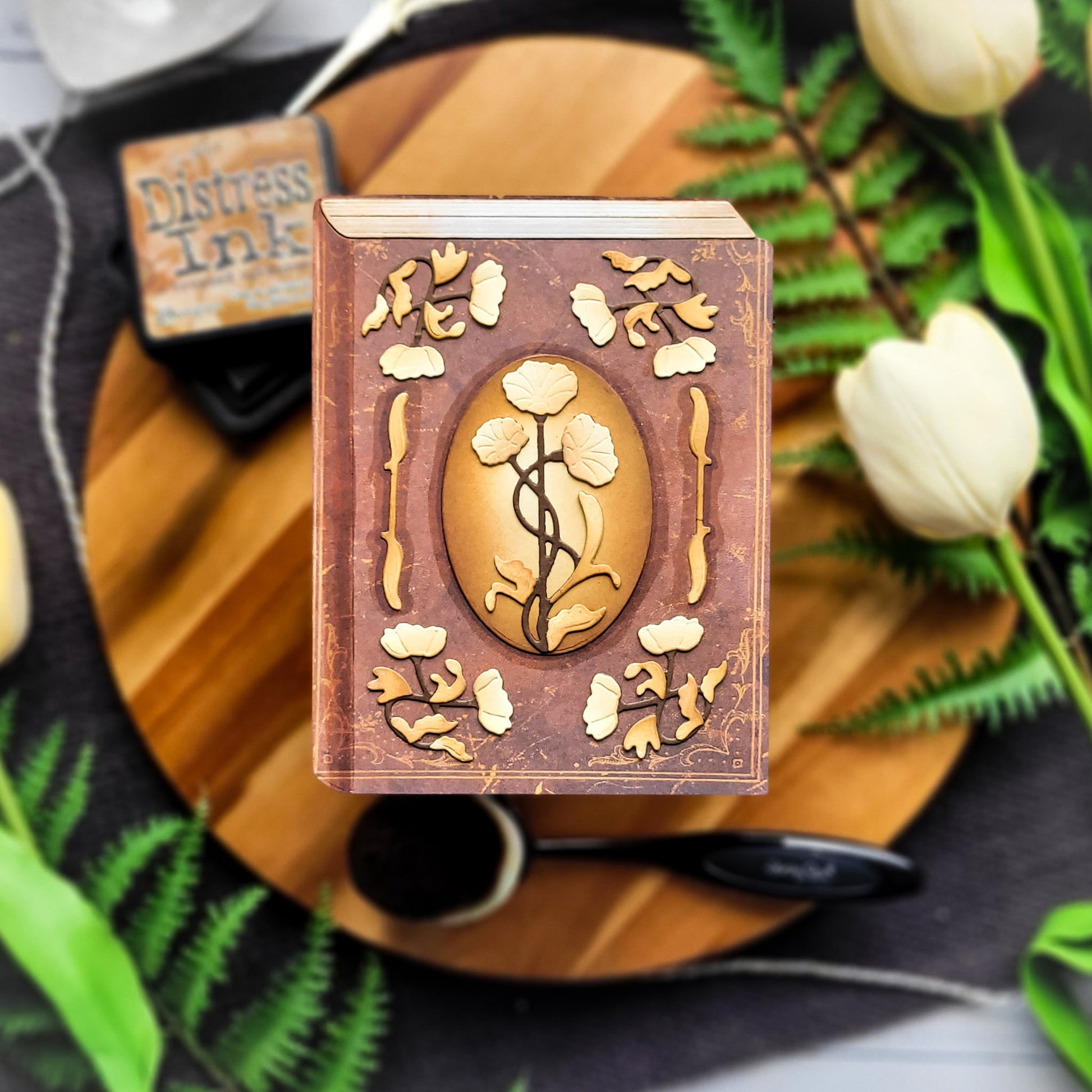 قوالب قطع معدنية بتصميمات كتب  - مراجعة Candle Making Books وسعره
