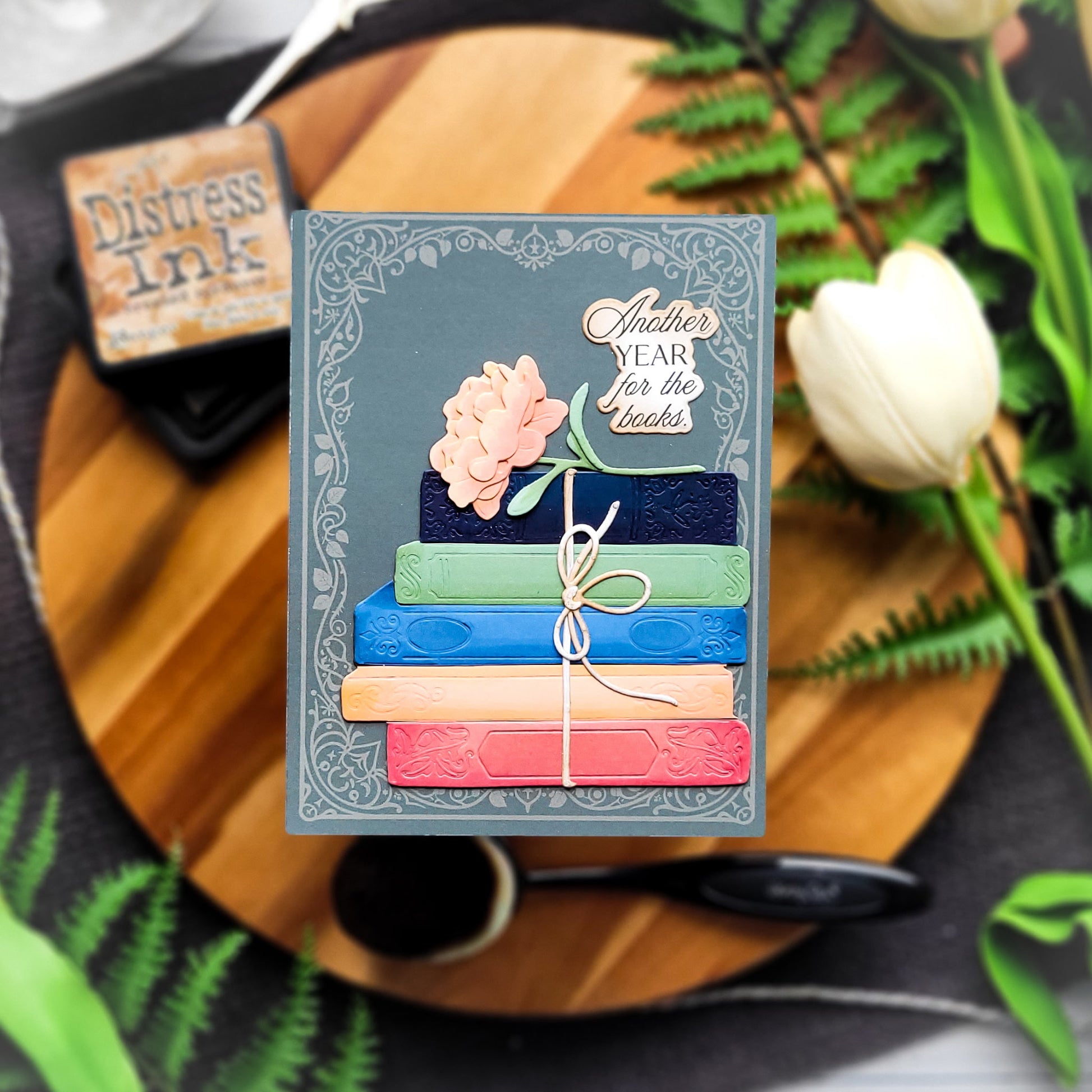 قوالب قطع معدنية بتصميمات كتب  - مراجعة Candle Making Books وسعره